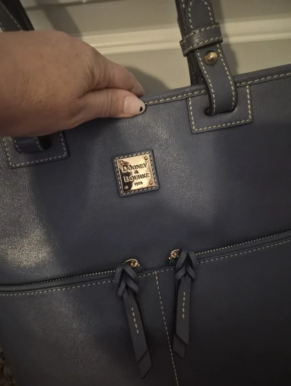 Like New Dooney and Bourke Grey Saffiano Leather Tote